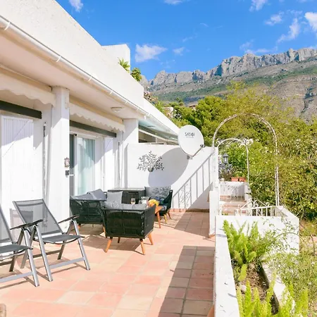 Apartment Garden And Pool Don Cayo 17